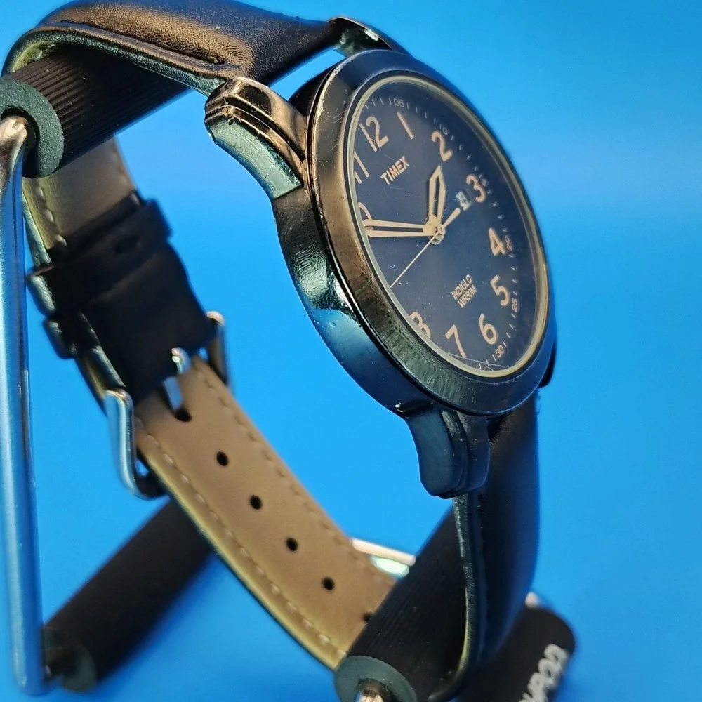 Vintage‎ 2001 Timex Indiglo Date 39mm Mens Quartz Watch Black New Leather Strap